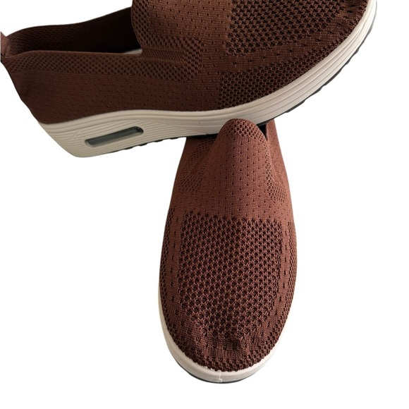 New Chocolate Brown Women’s Comfortable Mesh Slip On Walking Shoe 9 - Picture 3 of 5